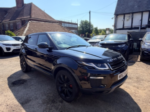 2017 Land Rover Range Rover Evoque Ed4 Se Tech in Black — image 4