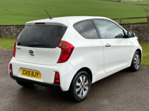 2015 Kia Picanto Sr7 in White — image 5