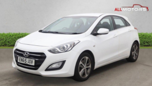 2015 Hyundai I30 1.6 Se Auto Euro 6 5dr in White — image 2