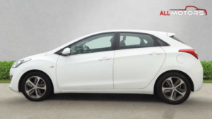 2015 Hyundai I30 1.6 Se Auto Euro 6 5dr in White — image 6