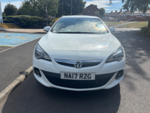 2017 Vauxhall Astra Gtc 1.6 Cdti Ecoflex Limited Edition Coupe 3dr Diesel Manual Euro 6 (s/s) (136 Ps) in White — image 3