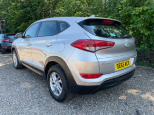 2016 Hyundai Tucson 1.7 Crdi Blue Drive S SUV 5dr Diesel Manual Euro 6 (s/s) (116 Ps) in Beige — image 4