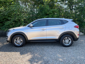 2016 Hyundai Tucson 1.7 Crdi Blue Drive S SUV 5dr Diesel Manual Euro 6 (s/s) (116 Ps) in Beige — image 6