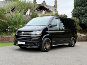 2014 Volkswagen Transporter 2.0 Tdi T30 Highline 140 Manual in Black — image 2