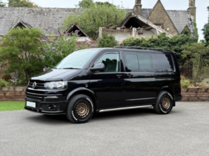 2014 Volkswagen Transporter 2.0 Tdi T30 Highline 140 Manual in Black — image 3