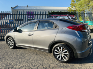 2014 Honda Civic 1.6 I-Dtec Se Plus in Grey — image 6