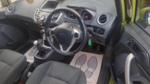 2011 Ford Fiesta 1.6 Titanium 5dr in Green — image 2