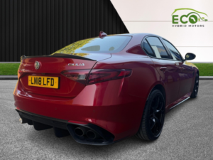 2018 Alfa Romeo Giulia 2.9 Giulia 2.9 Bi-Turbo V6 510hp Quadrifoglio in Red — image 6
