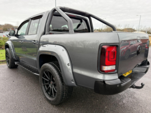 2017 Volkswagen Amarok 3.0 Tdi V6 Bluemotion Tech Highline Auto 4motion Euro 6 (s/s) 4dr in Grey — image 6