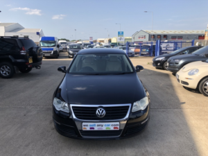 2009 Volkswagen Passat 2.0 Tdi Highline Plus in Black — image 2