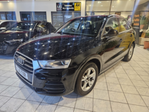 2015 Audi Q3 2.0 Tdi Se in Black — image 3