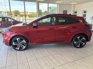 2020 Ford Puma 1.0 T Ecoboost St-Line X in Red — image 3