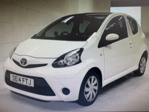 2014 Toyota Aygo 1.0 Vvt-I Move in White — image 2