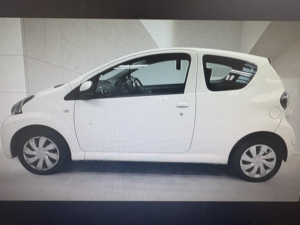 2014 Toyota Aygo 1.0 Vvt-I Move in White — image 6