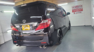 2010 Toyota Alphard Refurbished Black Alloy Wheels in Black — image 3