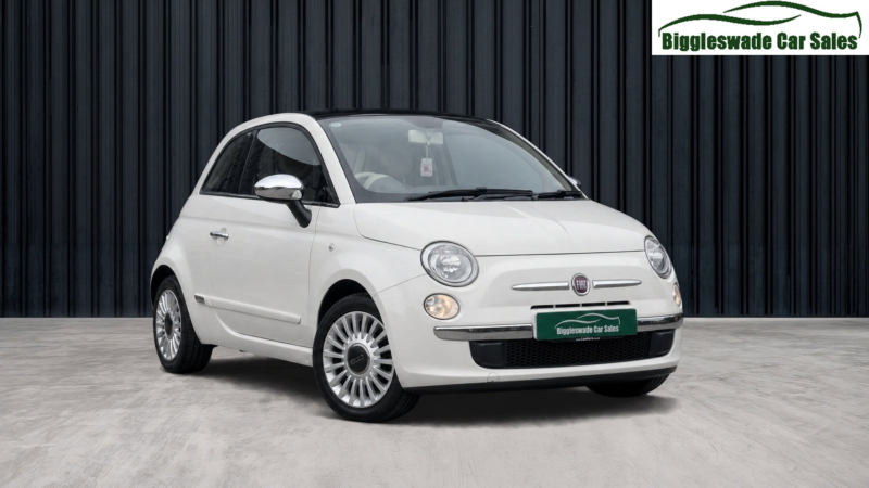 2012 Fiat 500 1.2 Lounge Hatchback 3dr Petrol Manual Euro 4 (69 Bhp) in White — image 1
