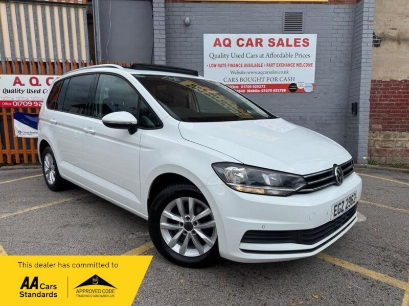 2016 Volkswagen Touran 1.6 Tdi Bluemotion Tech Se Family DSG Euro 6 (s/s) 5dr in White — image 1