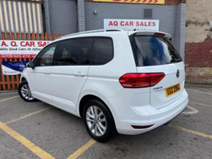 2016 Volkswagen Touran 1.6 Tdi Bluemotion Tech Se Family DSG Euro 6 (s/s) 5dr in White — image 5