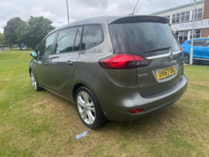 2017 Vauxhall Zafira Tourer 1.4i Turbo Sri MPV 5dr Petrol Manual Euro 6 (140 Ps) in Grey — image 3