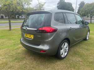 2017 Vauxhall Zafira Tourer 1.4i Turbo Sri MPV 5dr Petrol Manual Euro 6 (140 Ps) in Grey — image 4