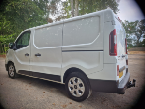 2024 Renault Trafic 2.0 Sl30 Blue Dci 130 Advance Panel Van My24 in White — image 3