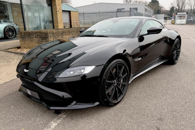 2019 Aston Martin Vantage 4.0 V8 Auto Euro 6 2dr in Black — image 1