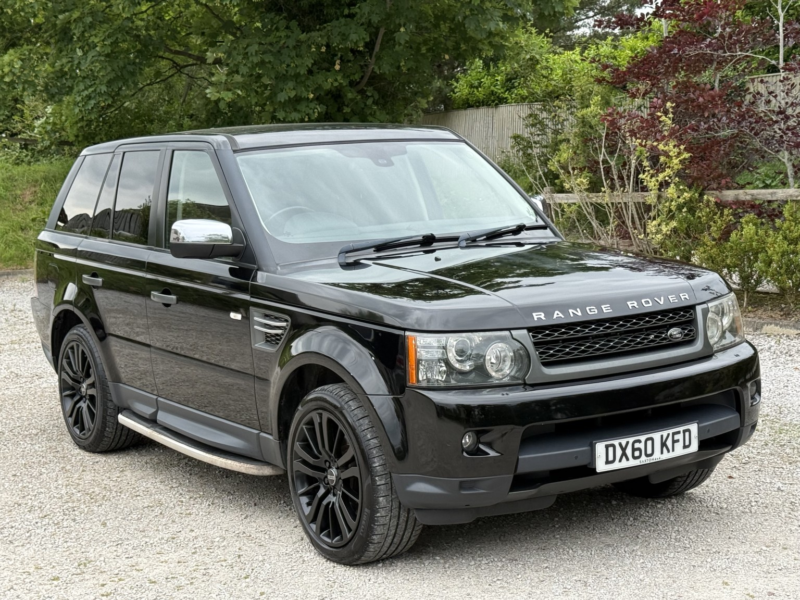 2010 Land Rover Range Rover Sport 3.0 Td V6 Hse in Black — image 1