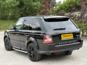 2010 Land Rover Range Rover Sport 3.0 Td V6 Hse in Black — image 6