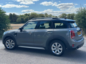 2017 MINI Countryman 2.0 Cooper D Euro 6 (s/s) 5dr in Grey — image 6