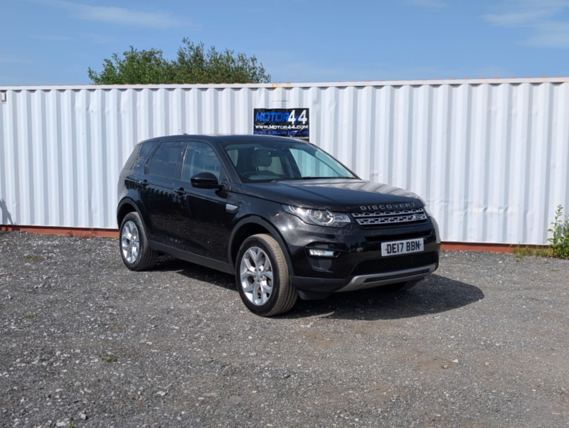 2017 Land Rover Discovery Sport 2.0 Td4 Hse in Black — image 1