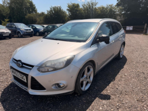 2013 Ford Focus 1.6 Tdci Titanium Navigator Euro 5 (s/s) 5dr in Silver — image 4