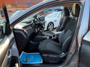 2020 Nissan Qashqai 1.3 Dig-T N-Connecta Dct Auto Euro 6 (s/s) 5dr in Grey — image 4