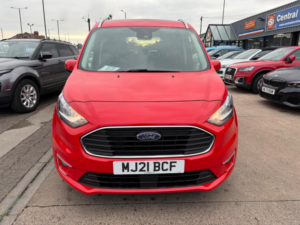 2021 Ford Grand Tourneo Connect 1.5 Ecoblue Titanium Euro 6 (s/s) 5dr in Red — image 3