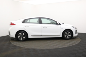 2019 Hyundai Ioniq 1.6 H-Gdi Gpf Premium Se Hatchback 5dr Petrol Hybrid Dct Euro 6 (s/s) (141 Ps) in White — image 2