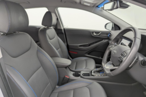 2019 Hyundai Ioniq 1.6 H-Gdi Gpf Premium Se Hatchback 5dr Petrol Hybrid Dct Euro 6 (s/s) (141 Ps) in White — image 3
