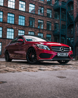 2016 Mercedes-Benz C Class 2.1 C220d Amg Line (premium Plus) Saloon 4dr Diesel 7g-Tronic+ Euro 6 (s/s) (170 Ps) in Red — image 3
