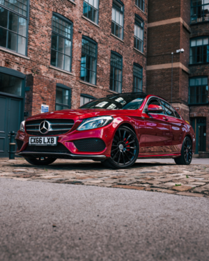 2016 Mercedes-Benz C Class 2.1 C220d Amg Line (premium Plus) Saloon 4dr Diesel 7g-Tronic+ Euro 6 (s/s) (170 Ps) in Red — image 4
