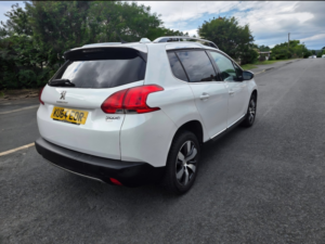 2014 Peugeot 2008 1.6 E-Hdi Allure in White — image 3