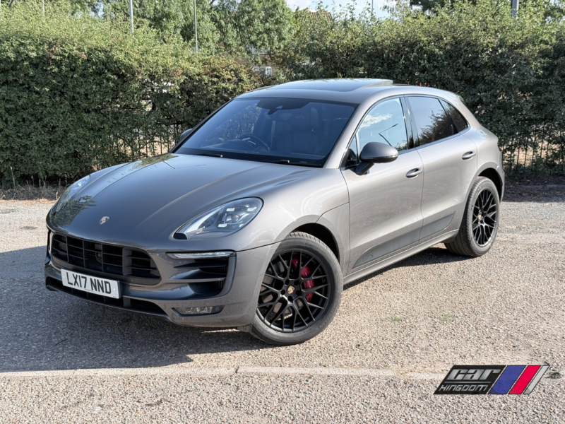 2017 Porsche Macan 3.0 T V6 Gts in Grey — image 1