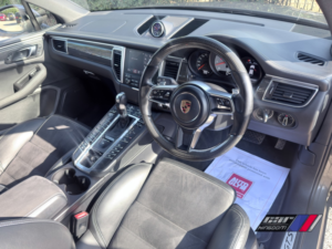 2017 Porsche Macan 3.0 T V6 Gts in Grey — image 2