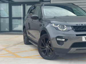 2017 Land Rover Discovery Sport 2.0 Td4 Hse Luxury Auto 4WD Euro 6 (s/s) 5dr in Grey — image 3