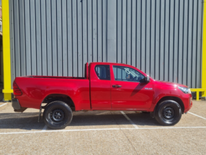 2021 Toyota Hilux D-4d Active in Red — image 6