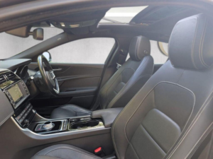 2016 Jaguar Xe 2.0 Gtdi R-Sport Auto Euro 6 (s/s) 4dr in Grey — image 6