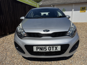 2015 Kia Rio 1.3 1 in Silver — image 2
