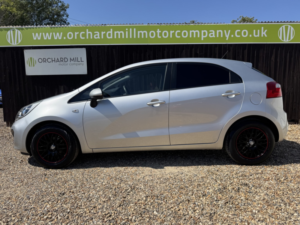 2015 Kia Rio 1.3 1 in Silver — image 3