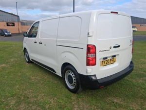 2020 Citroen Dispatch 1.5 Bluehdi 1000 Enterprise M Panel Van 6dr Diesel Manual Fwd 2 Euro 6 (s/s) (100 Ps) in White — image 3