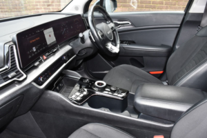 2022 Kia Sportage 1.6 T-Gdi Mhev 4 SUV 5dr Petrol Hybrid Dct AWD Euro 6 (s/s) (148 Bhp) in Black — image 5