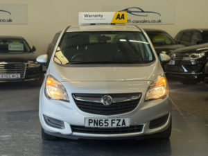 2015 Vauxhall Meriva 1.7 Cdti Exclusiv in Silver — image 2