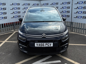 2017 Citroen Grand C4 Picasso 1.2 Puretech Feel MPV 5dr Petrol Manual Euro 6 (s/s) (130 Ps) in Black — image 4