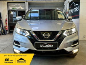 2018 Nissan Qashqai 1.2 Dig-T N-Connecta Xtron Euro 6 (s/s) 5dr in Silver — image 5